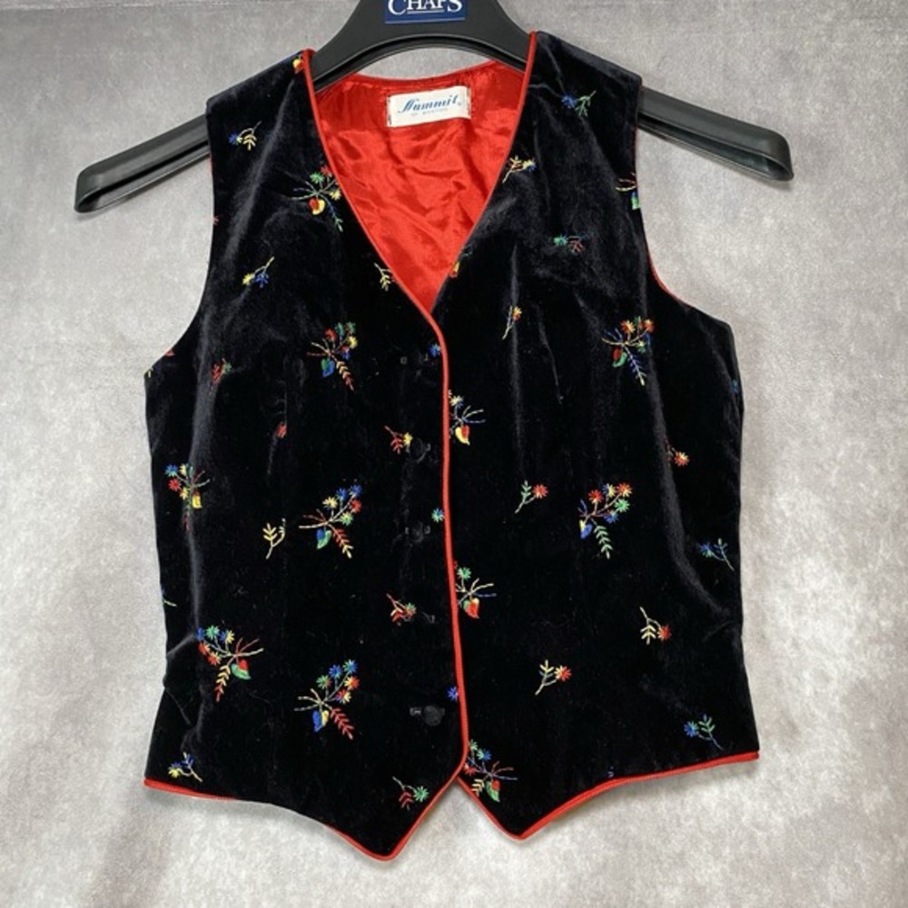 Vintage Women's Small Christmas Holiday Vest‎ Red Black Velvet Embroidery